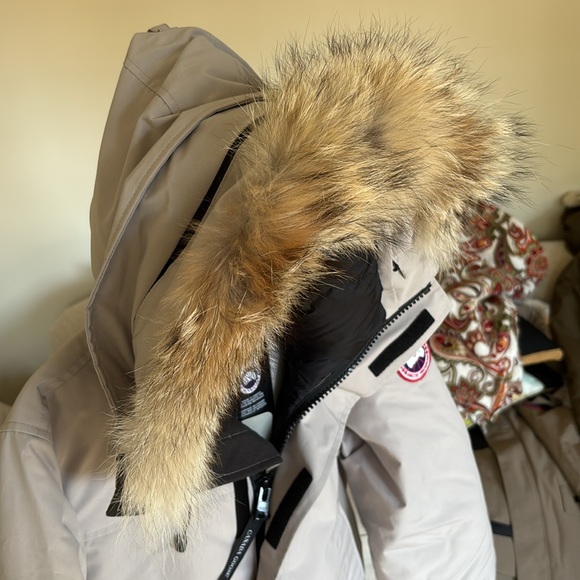 Canada Goose NWT Men's Langford Heritage Parka Jacket Size L Limestone w Fur - Picture 2 of 10